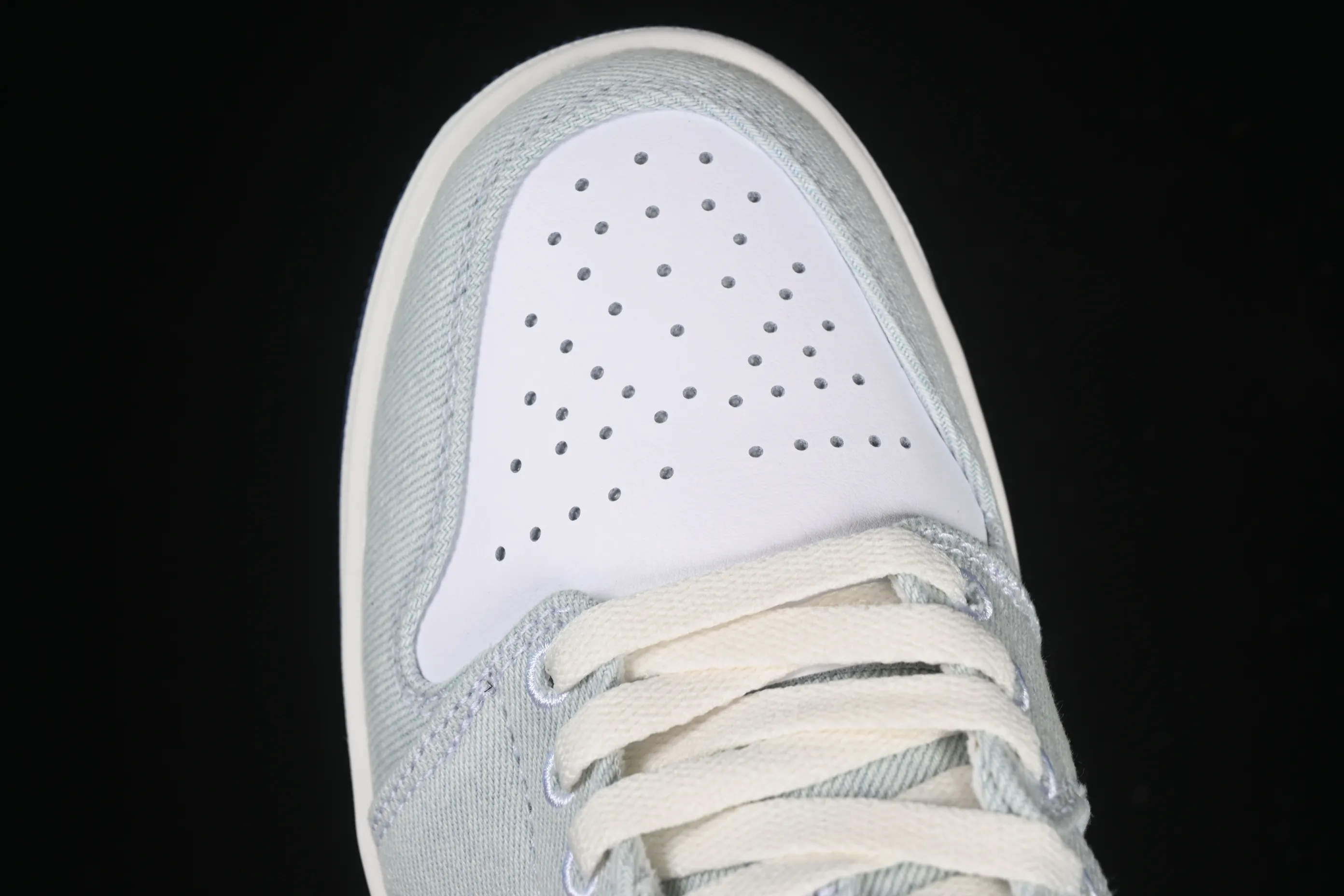 All categories Air Jordan Jordan series basketball shoes Air Jordan 1 Low G version pure original Air Jordan 1 Low "Canadian Tuxedo" AJ1 Joe 1 cowboy trend low-top basketball shoes IH0648-141
